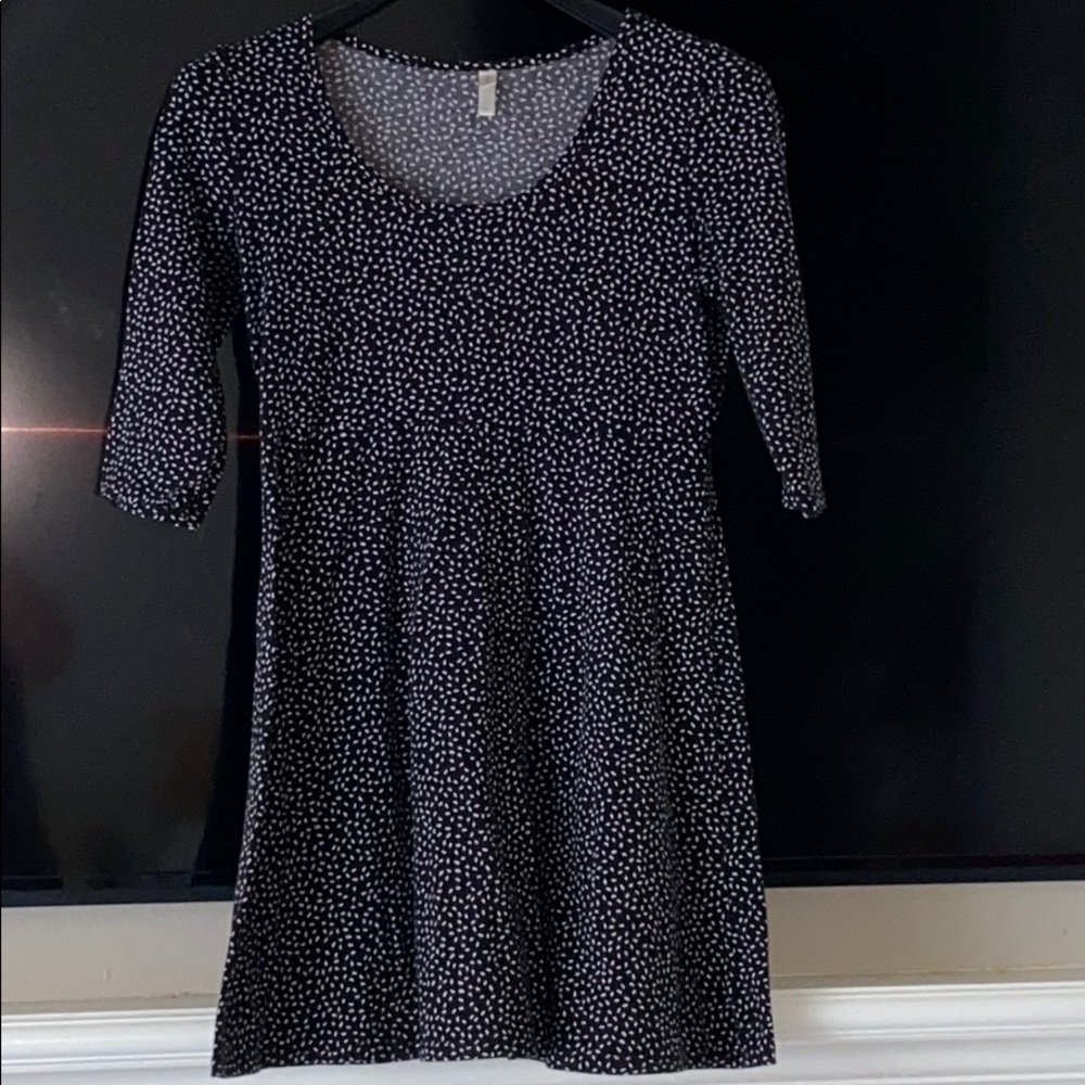 QUARTER SLEEVE DRESS